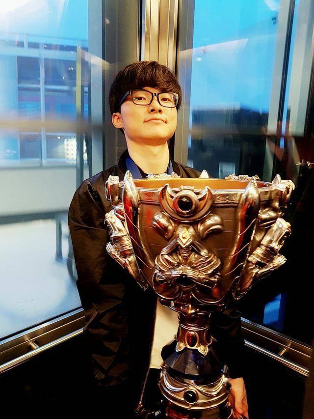 faker比赛集锦秀top