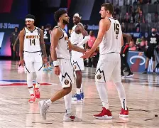 转折点洛杉矶快船防线松动，葡超集结日攻防权衡，话题不断，球探报告显示潜力(2024为何英超对抗如强烈还能打到90分钟)