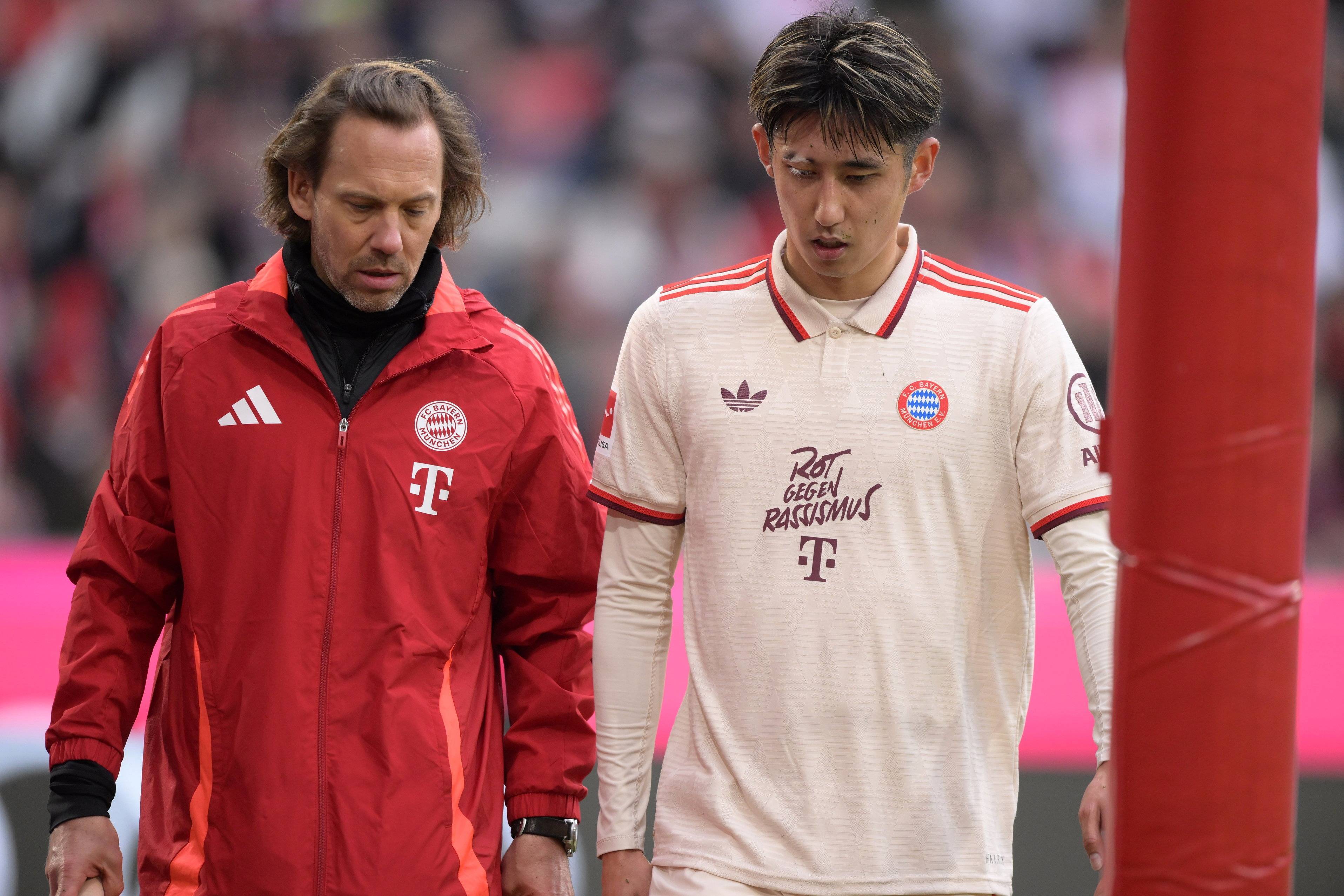 九游app-包含太狠了！莱万多夫斯基连续三场比赛得分超过惊险取胜斯图加特国际比赛日复出首秀，本菲卡赛后复出首秀的词条