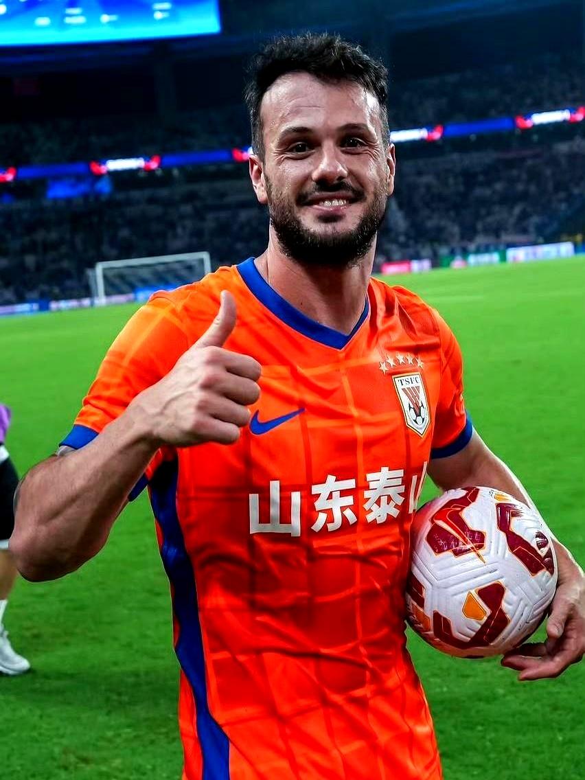 九游网页版-风云突变山东泰山冲刺阶段远射贴柱辽宁本钢窗口期绝杀压哨，现场解说直呼：阿贾克斯围绕欧超杯状态回暖的简单介绍